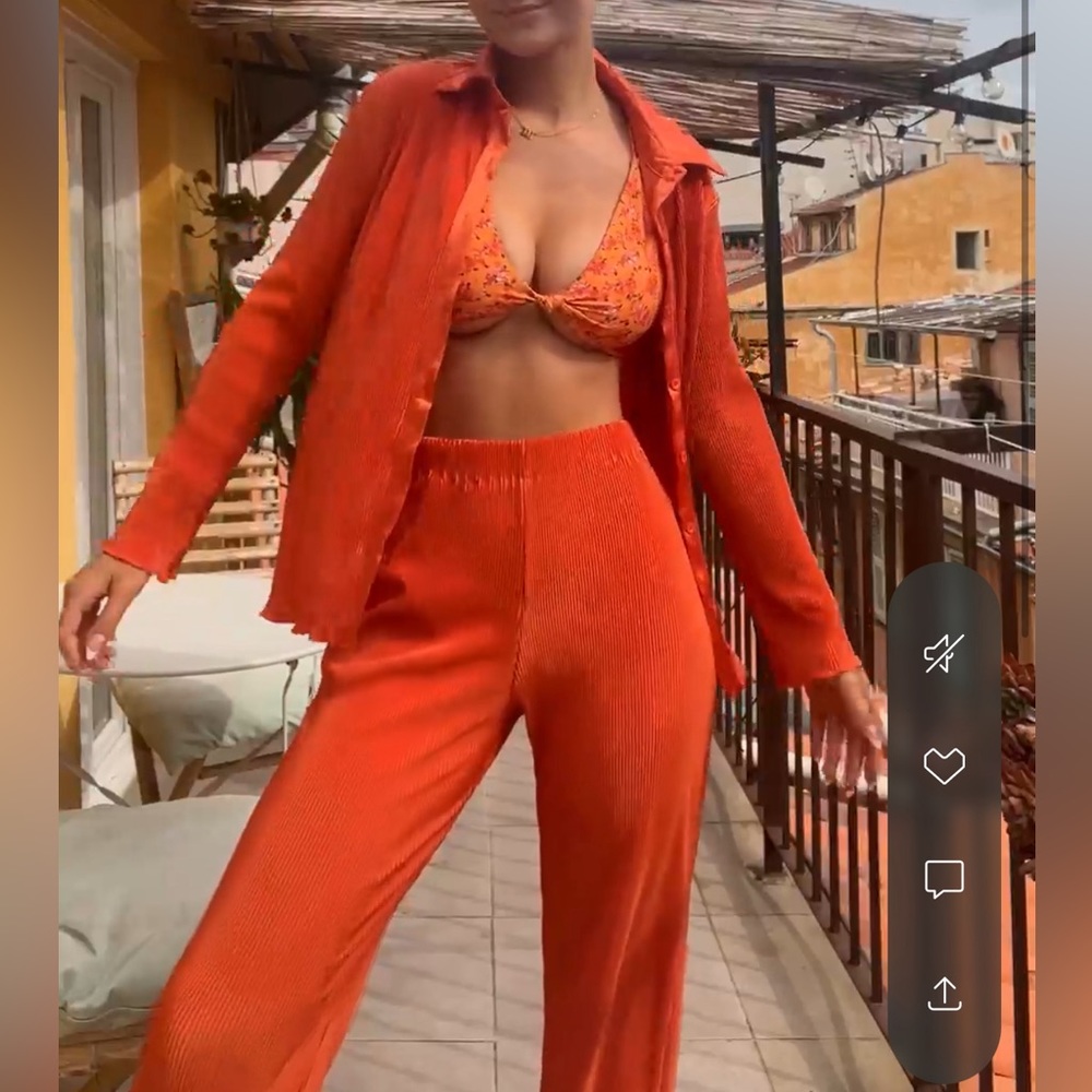 Two piece set